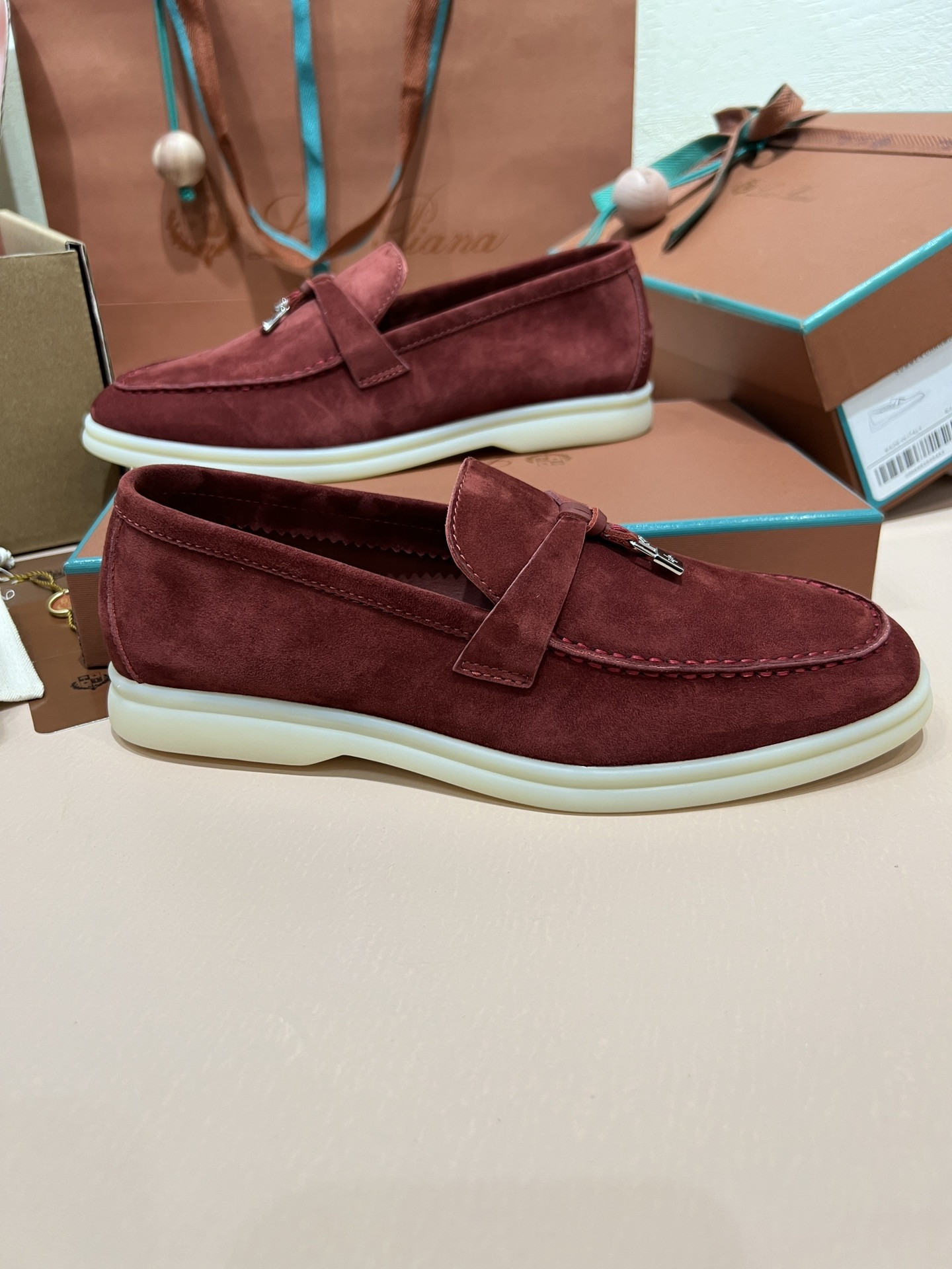 ua L**o p*ana summer charms walk loafers