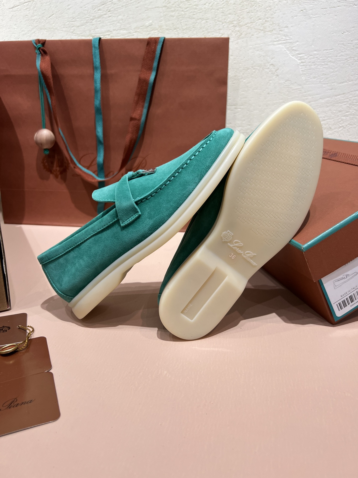 ua L**o p*ana summer charms walk loafers