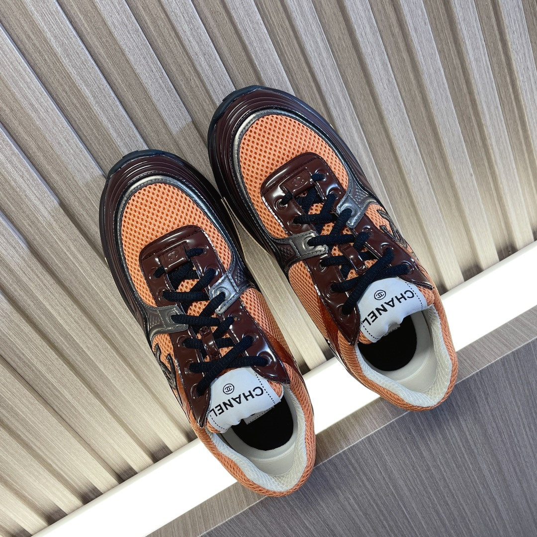 ua Ch*el sneaker