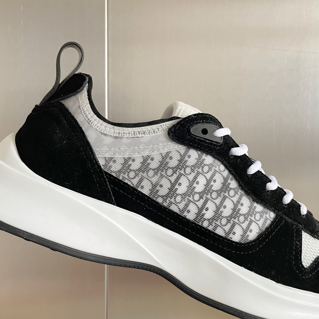 ua D*or b25 runner sneaker