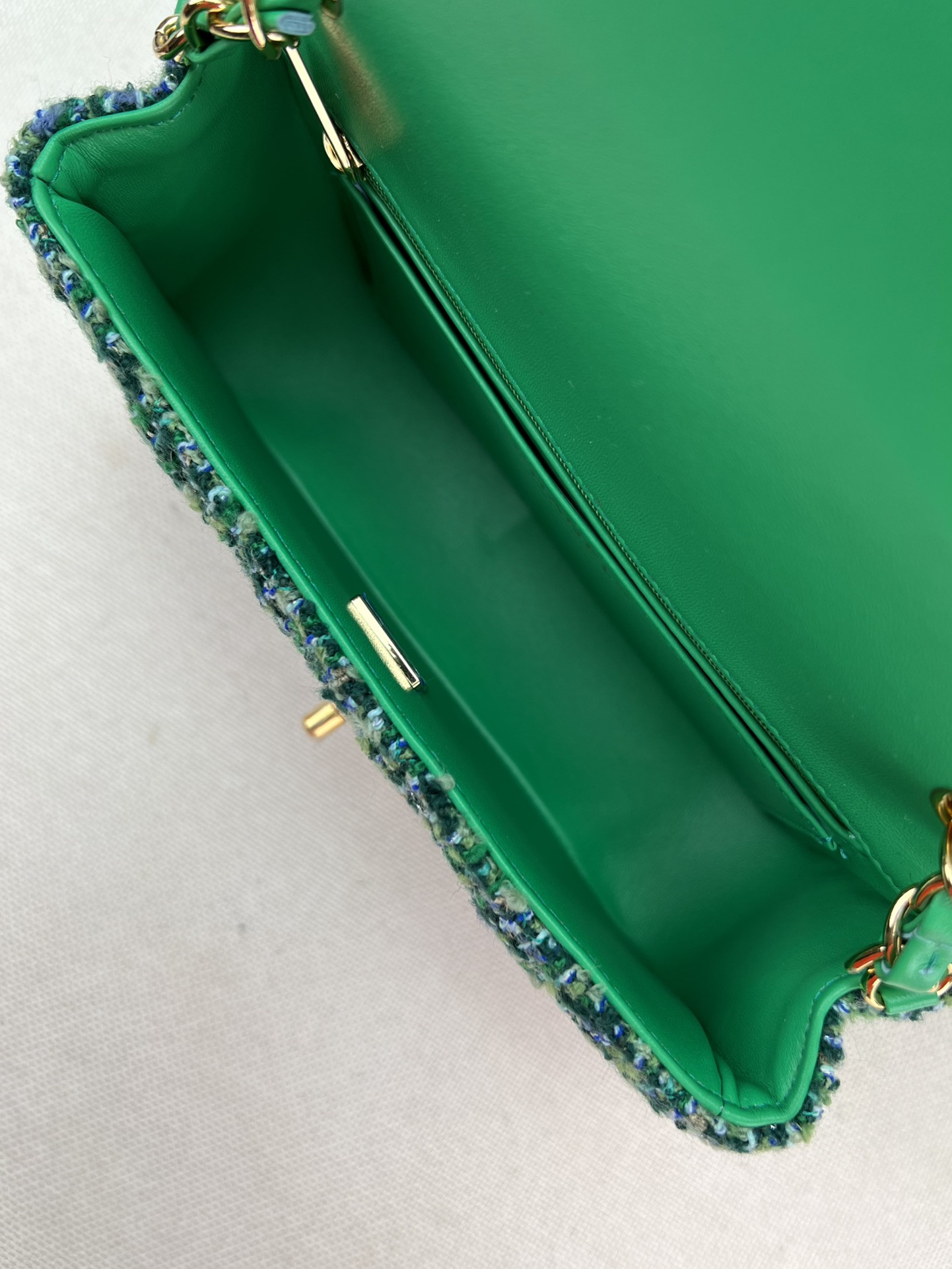 Ch*el classic flap bag 20cm