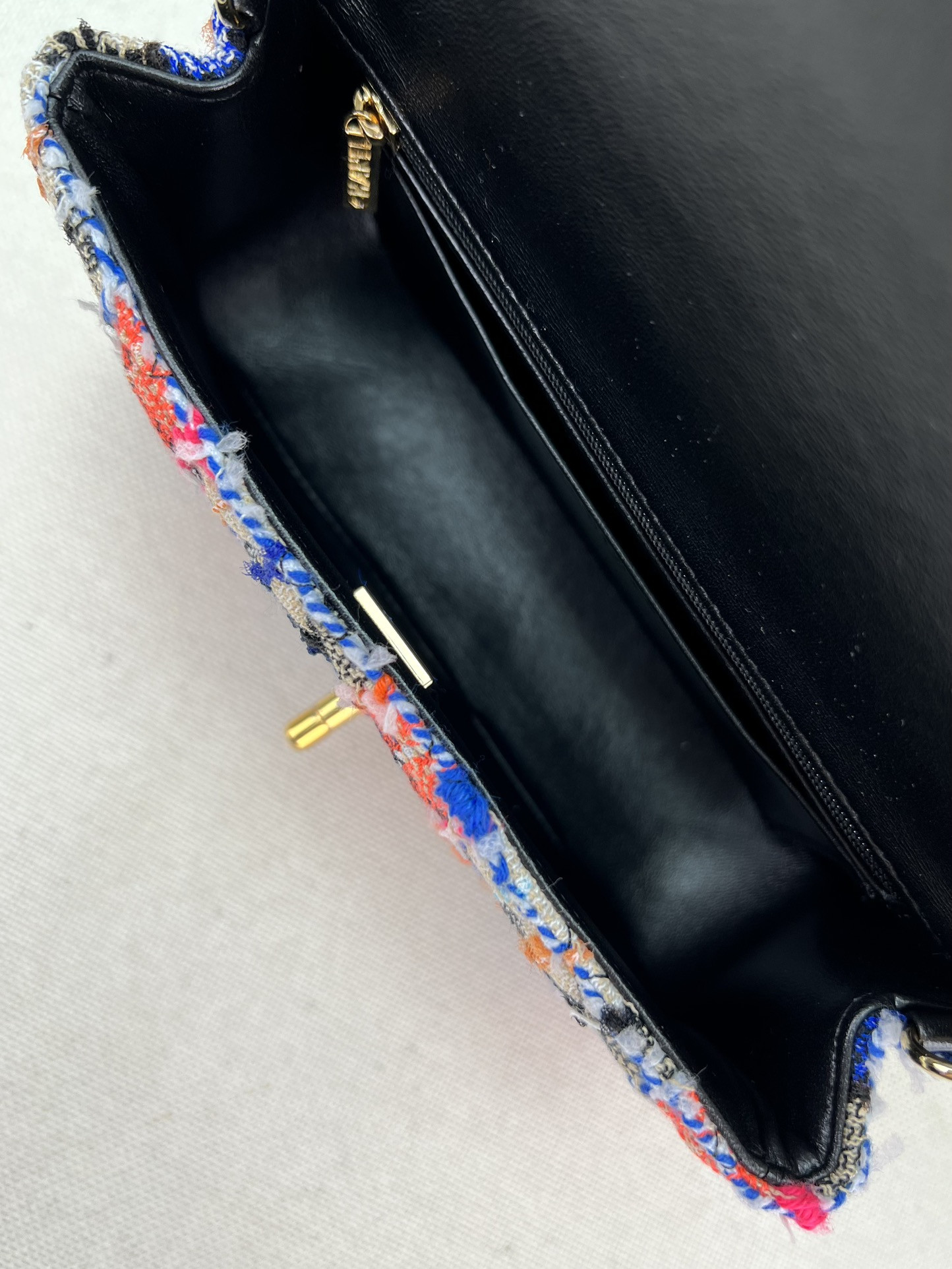 Ch*el classic flap bag 20cm
