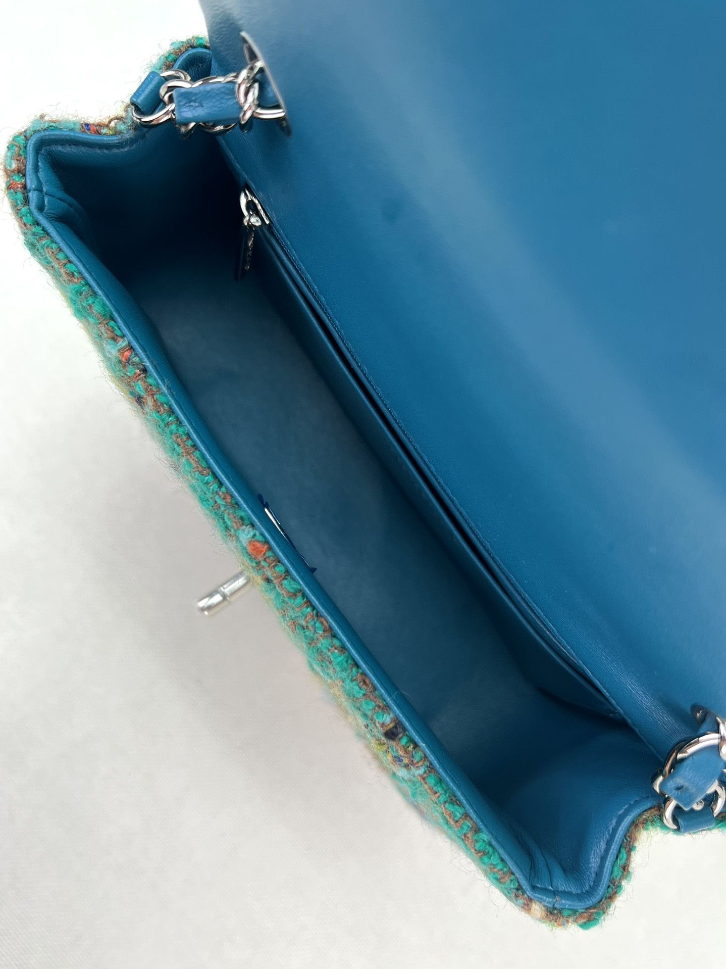 Ch*el classic flap bag 20cm