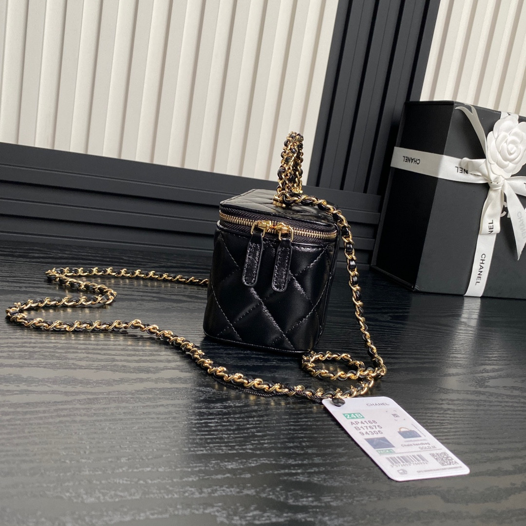 Ch*el clutch with chain 9.5x 17x 8cm