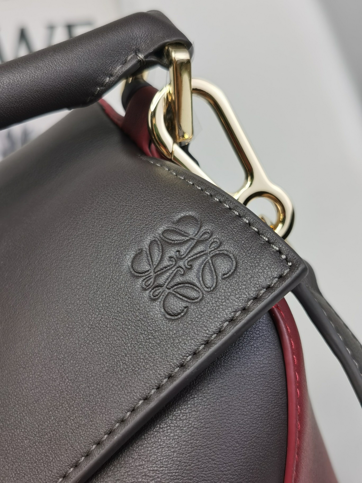 L0ew* small puzzle bag in classic calfskin 24x10.5x16.5cm