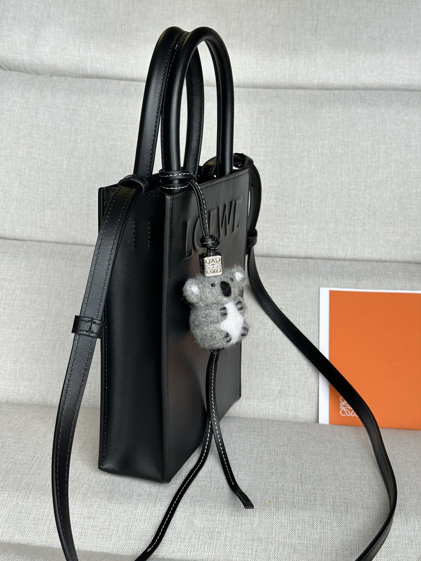 L0ew* standard a5 tote 17x6x21.5cm