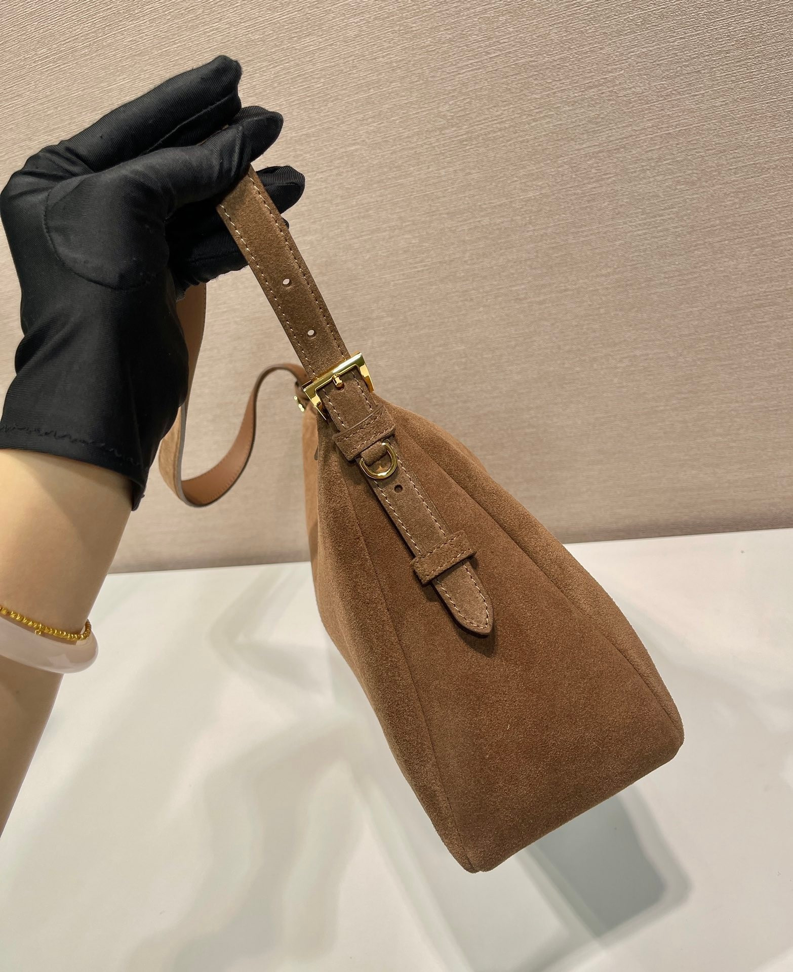 Pra*a aimée large leather shoulder bag  39x24x12cm