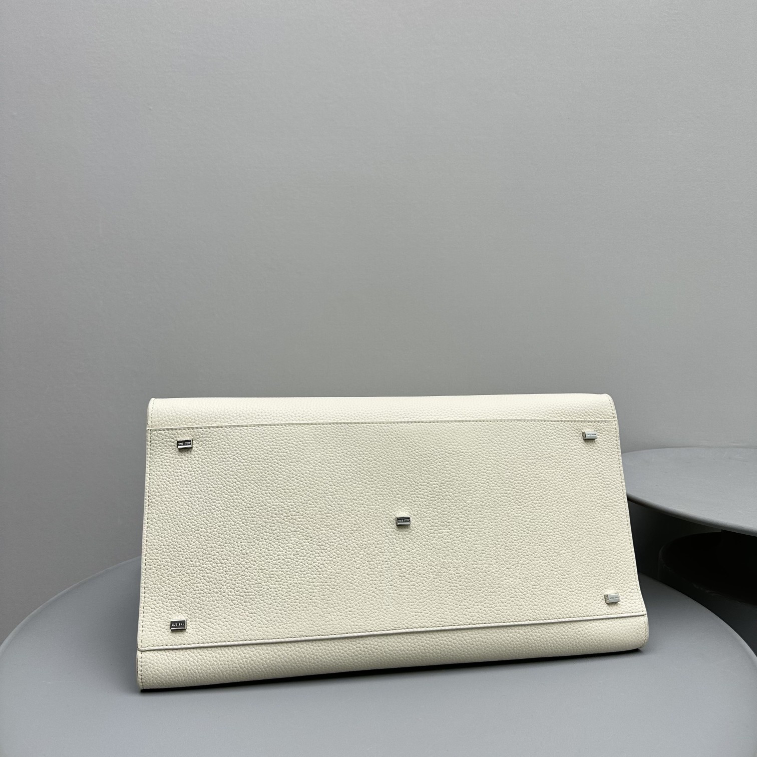 T*e R0w margaux 17 43x24x30cm