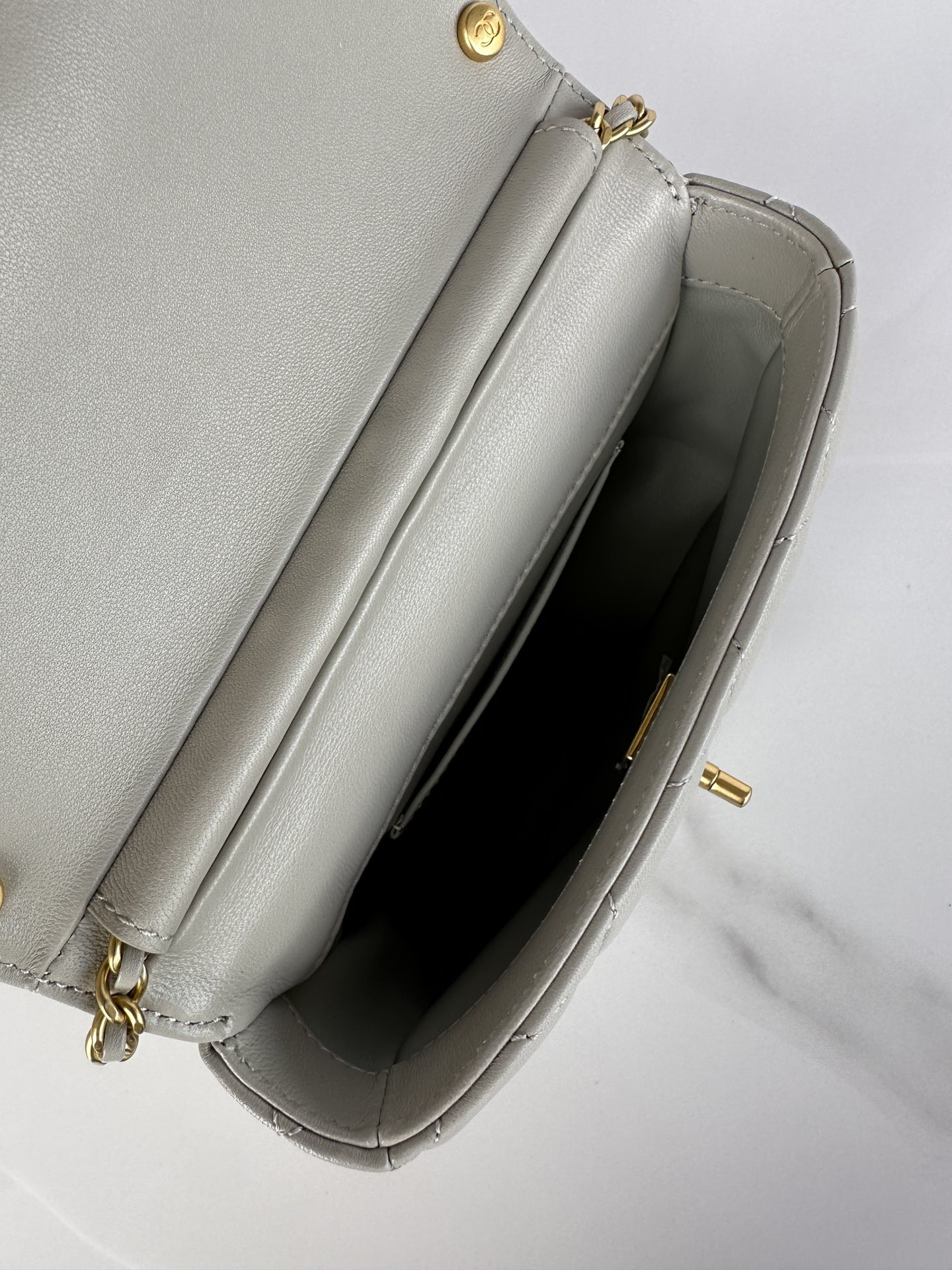 Ch*el mini flap bag 19x12.5x8cm