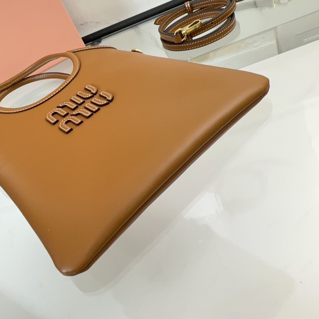 Miu Miu IVY leather handbag 20x 24 cm