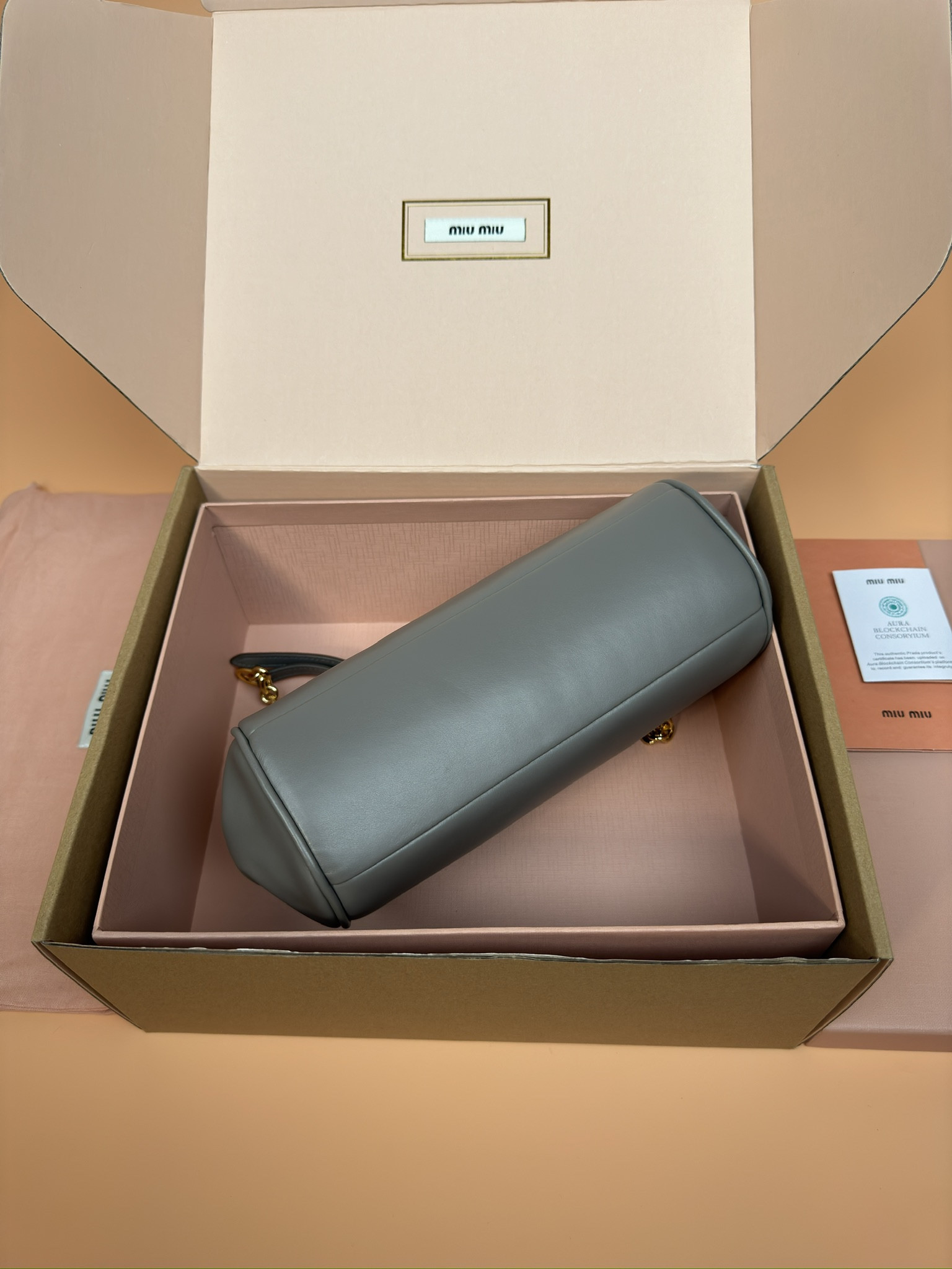 Miu Miu Leather shoulder bag 13.5x24x9cm