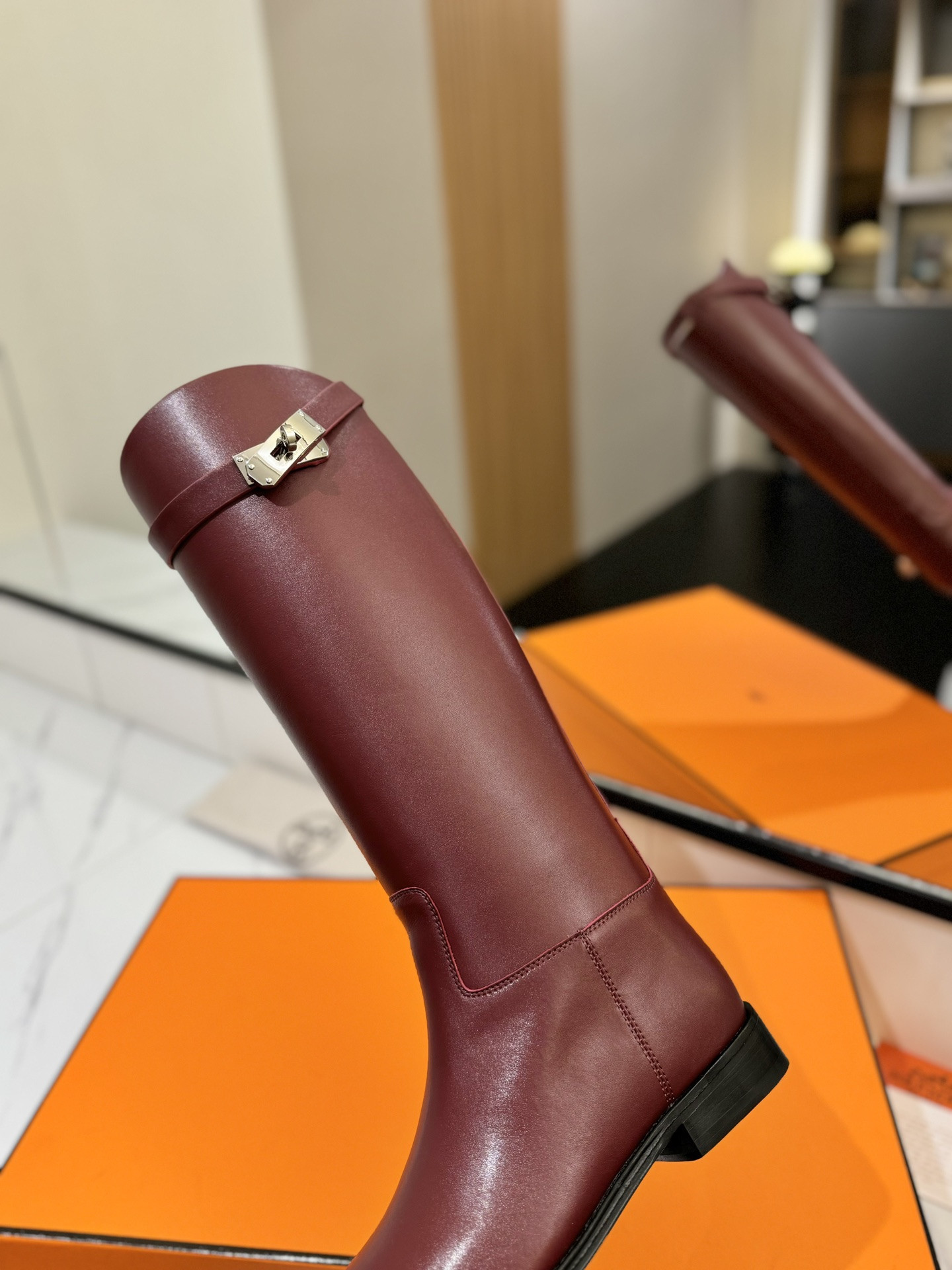 ua H**me5 jumping boots