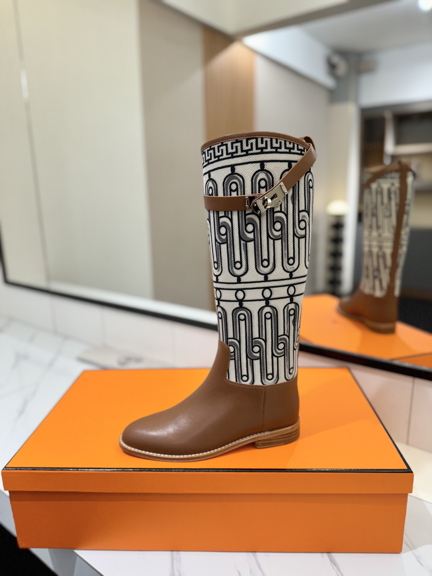 ua H**me5 jumping boots