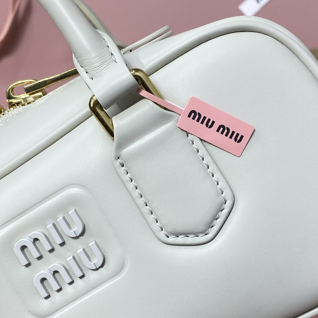 Miu Miu Arcadie leather bag  10.5x22x7.5cm