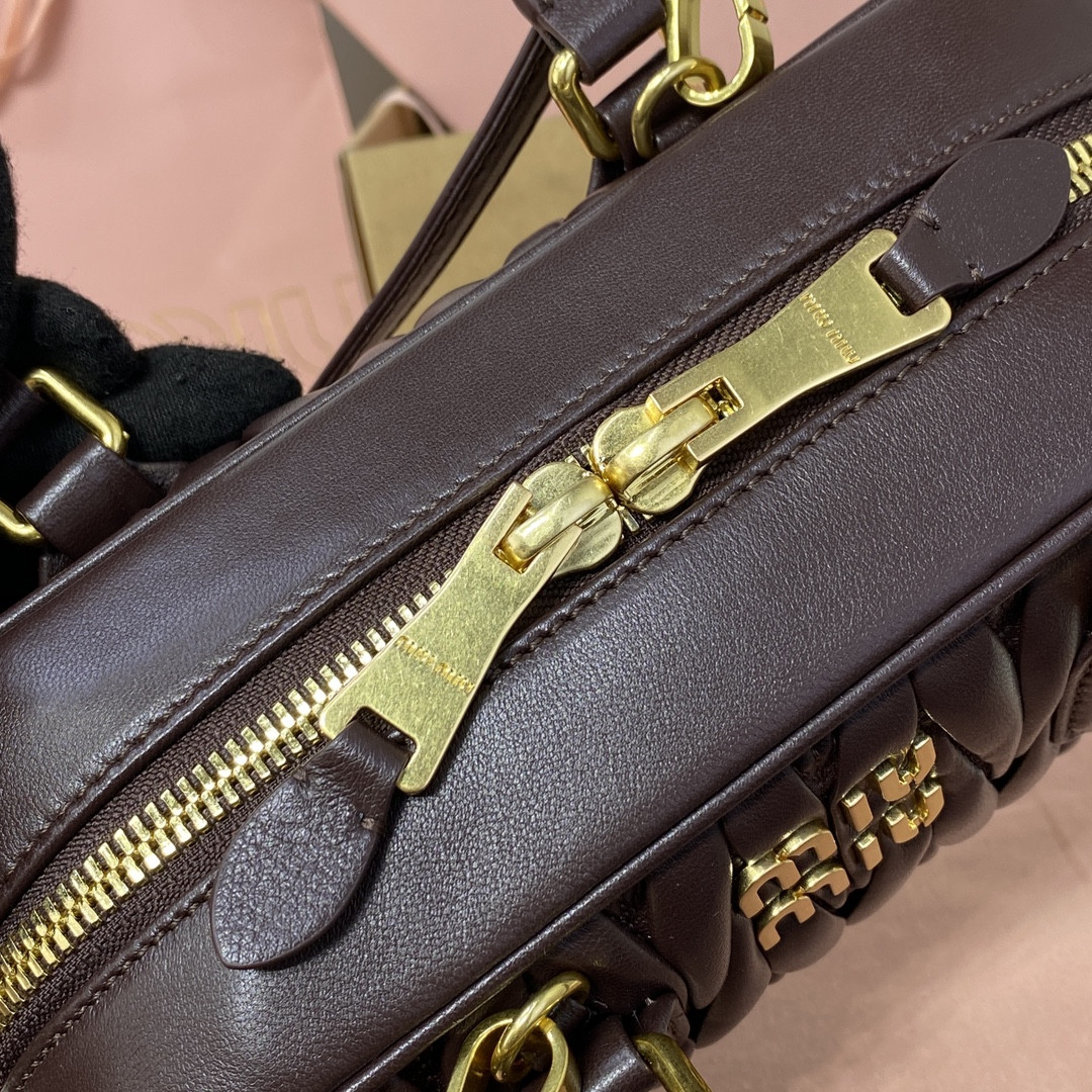 Miu Miu Arcadie matelassé nappa leather bag 22X10.5X7.5cm