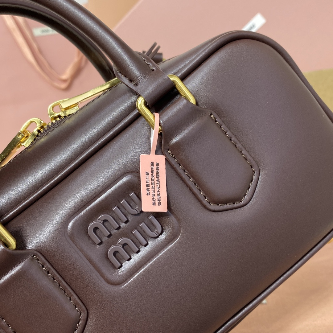 Miu Miu Arcadie leather bag 10.5x22x7.5cm