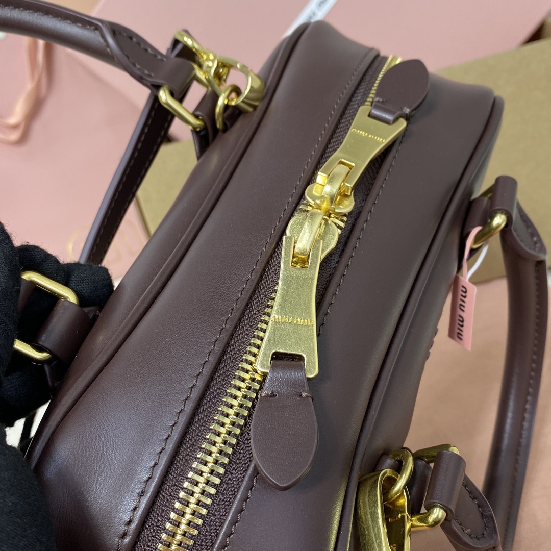 Miu Miu Arcadie leather bag 10.5x22x7.5cm