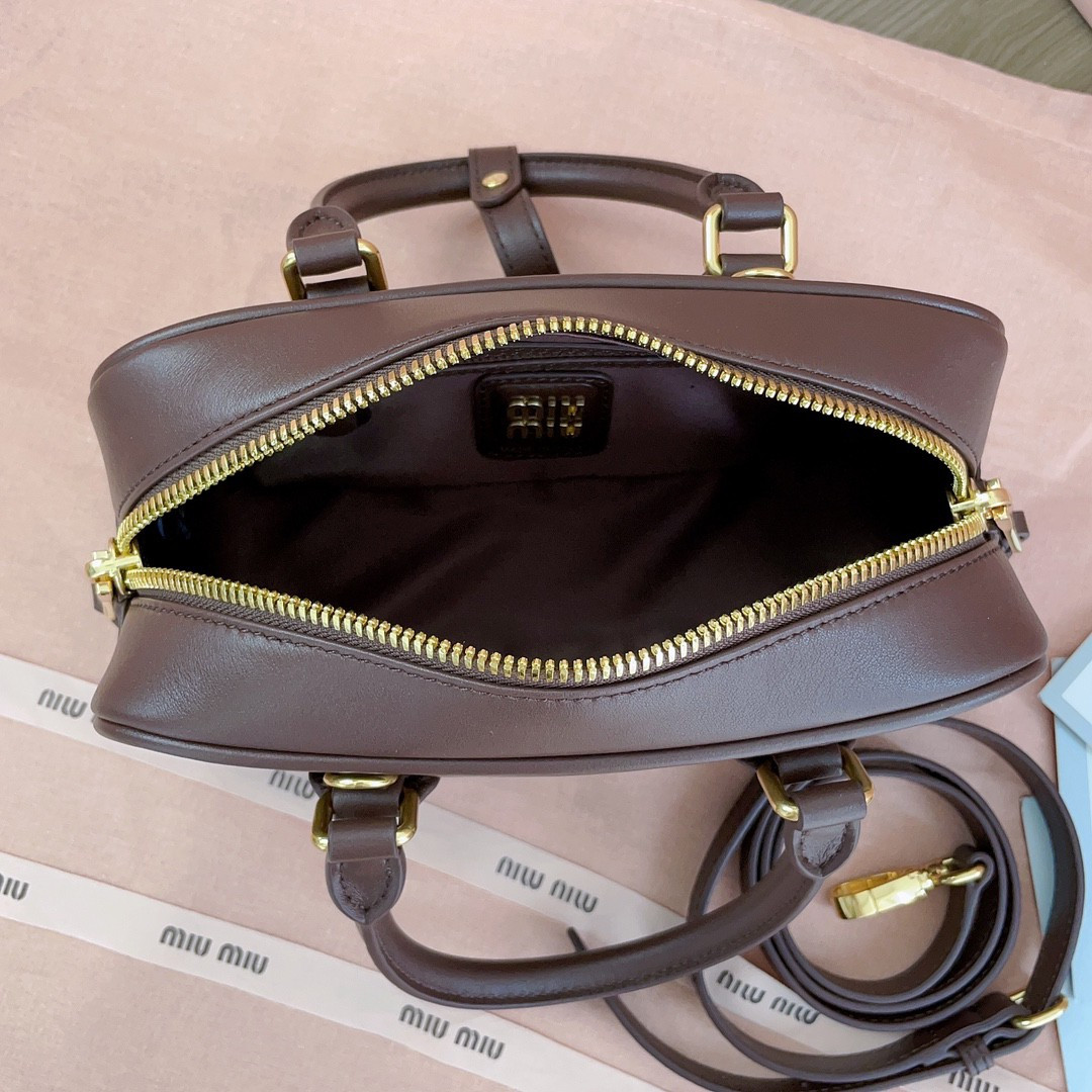 Miu Miu Arcadie leather bag 10.5x22x7.5cm