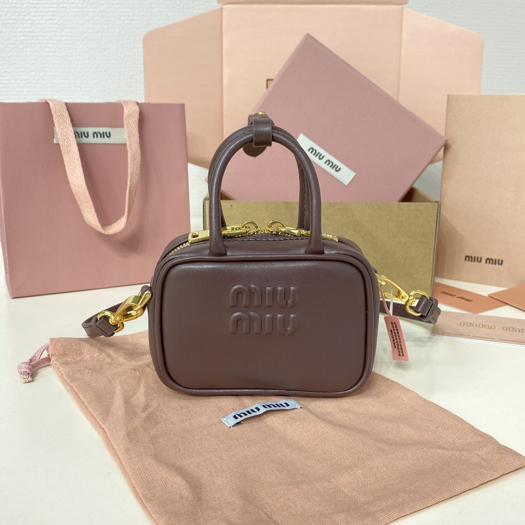 Miu Miu Leather micro bag 7x11x4cm