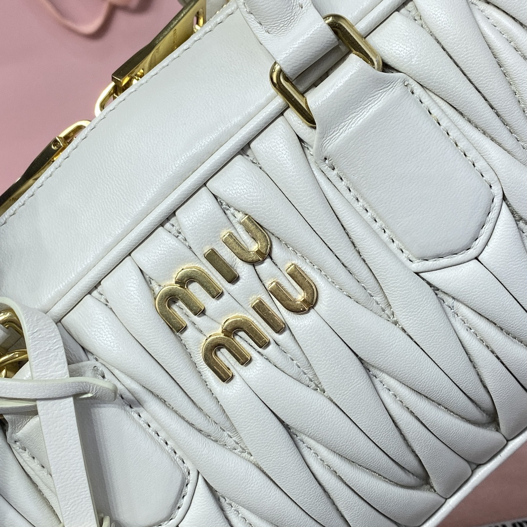 Miu Miu Arcadie matelassé nappa leather bag 12x27x9cm