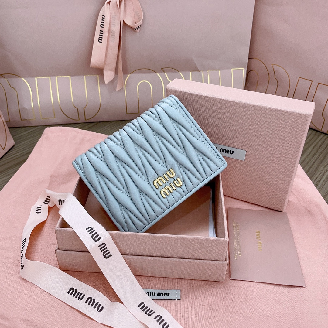 Miu Miu Small matelassé nappa leather wallet 11.2x8.5cm