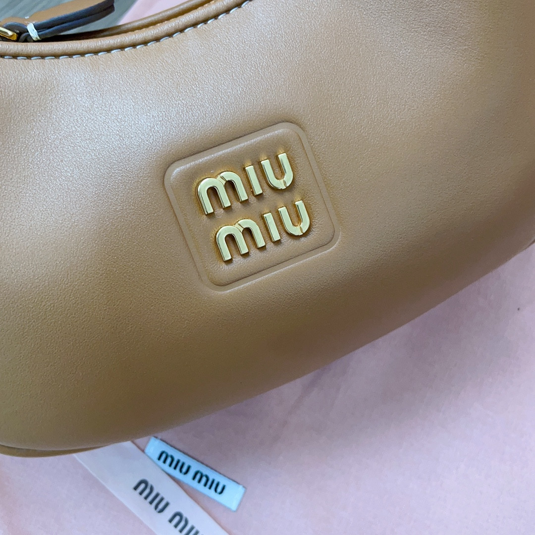 Miu Miu hobo bag 20X17X6Cm