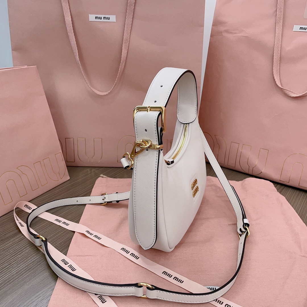 Miu Miu hobo bag 20X17X6Cm