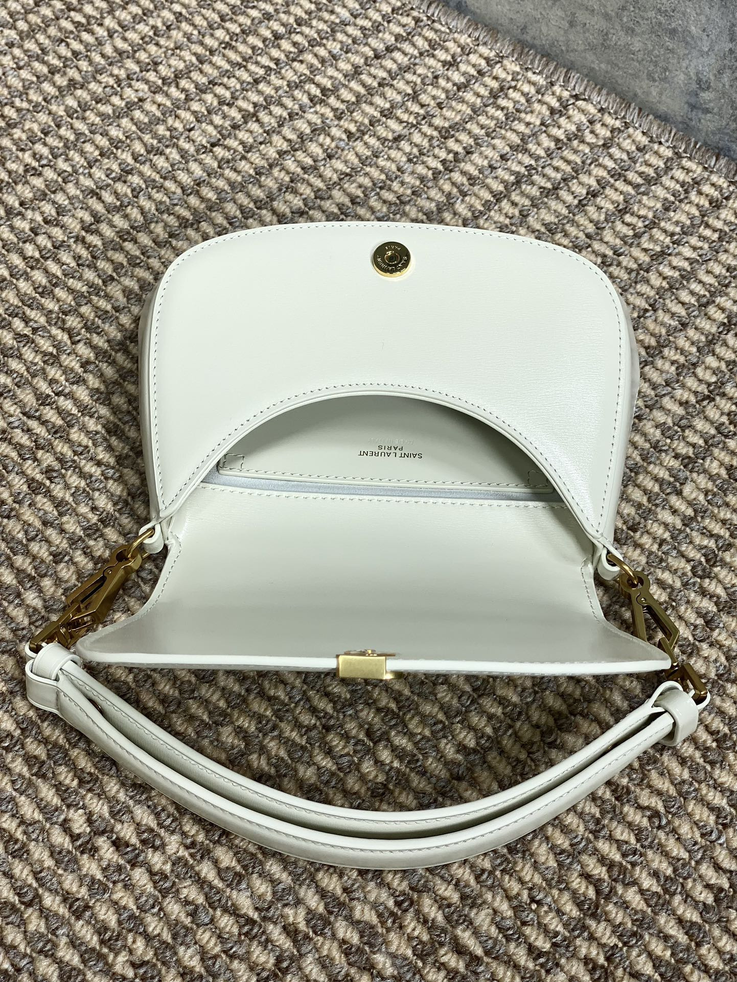 y*l voltaire top handle in box Sa**t Lau*nt 17.5x21x8cm
