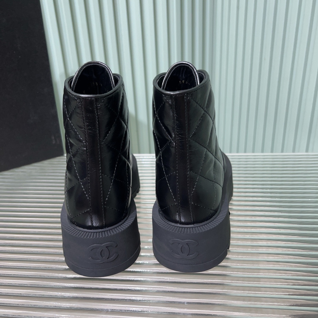 ua Ch*el boot