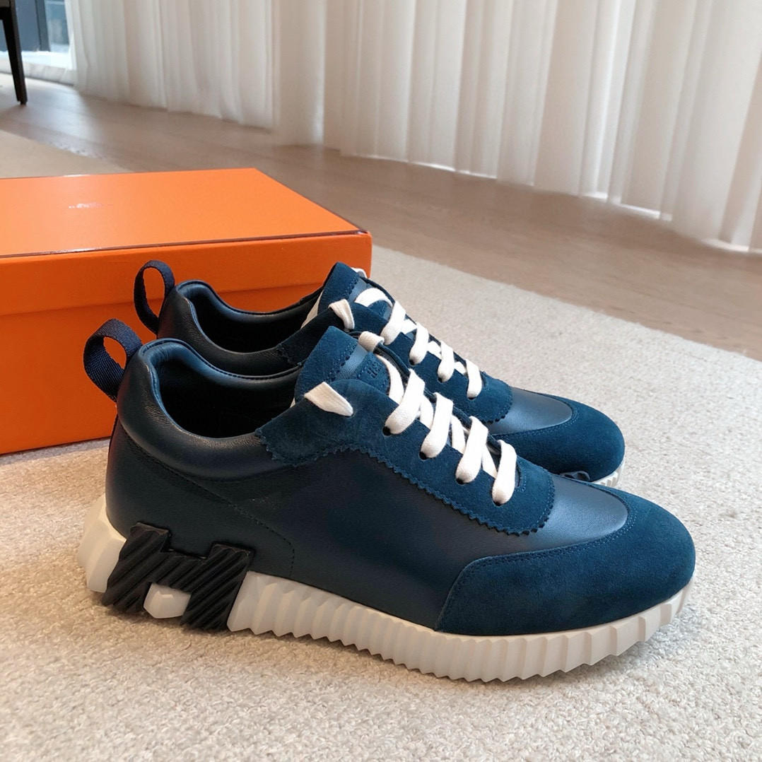 ua H**me5 bouncing sneaker