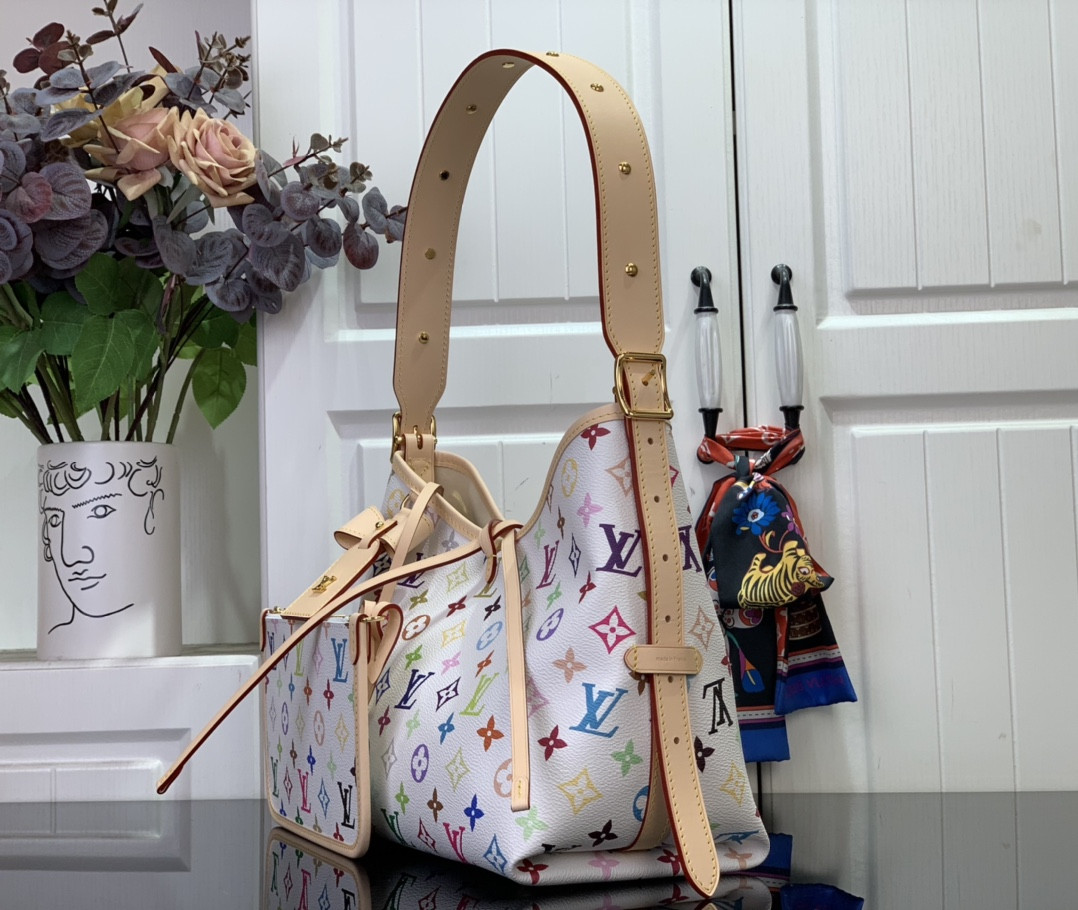 LV Carryall M13661 30×25×13cm