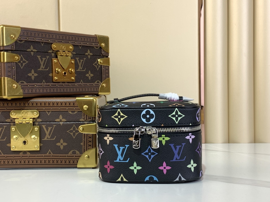 LV nice nano M44936 14x10.2x8.5cm