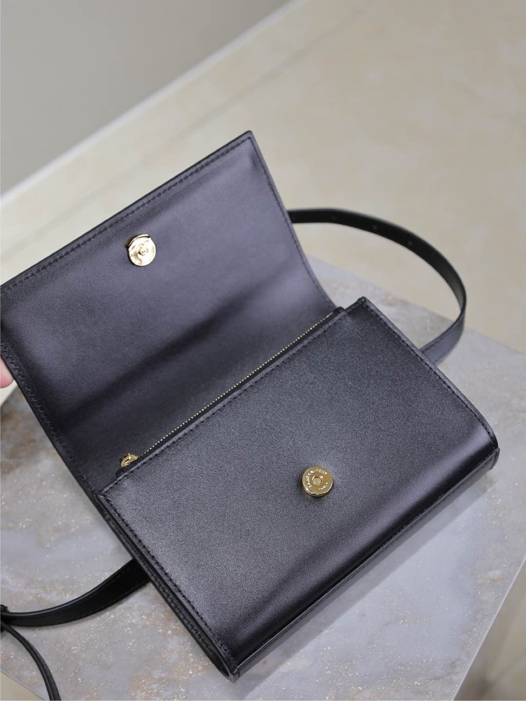 Y*L kate belt bag in grain de poudre-embossed leather 18x12x4.5cm