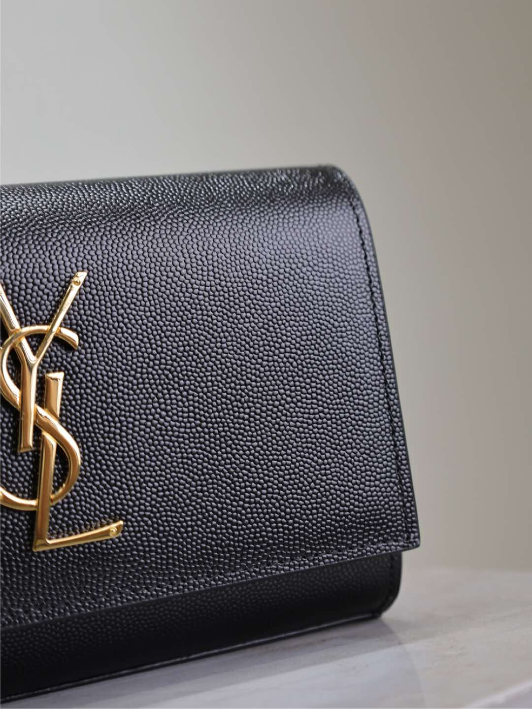Y*L kate belt bag in grain de poudre-embossed leather 18x12x4.5cm