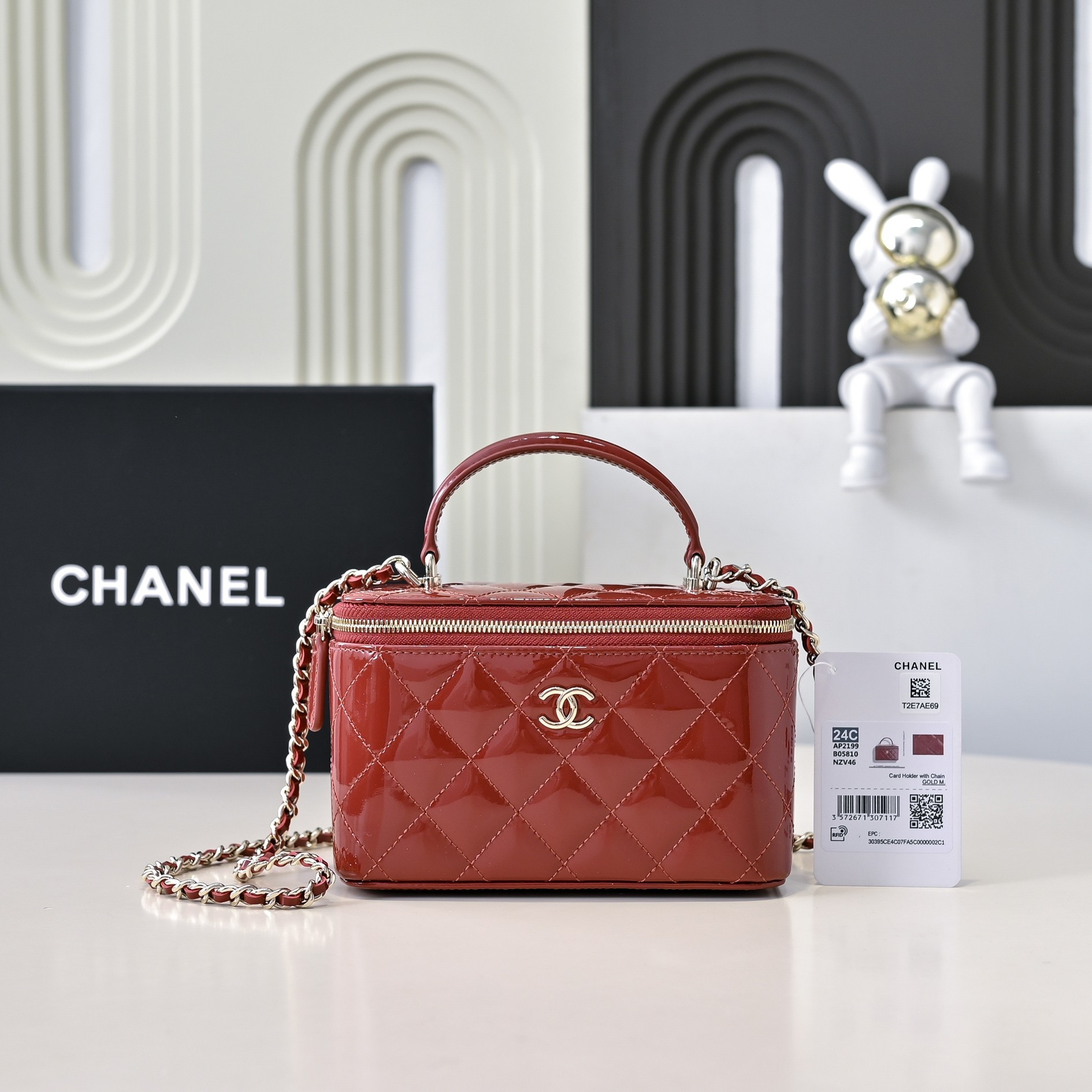 Ch*el long vanity with chain 16.5x10x8cm