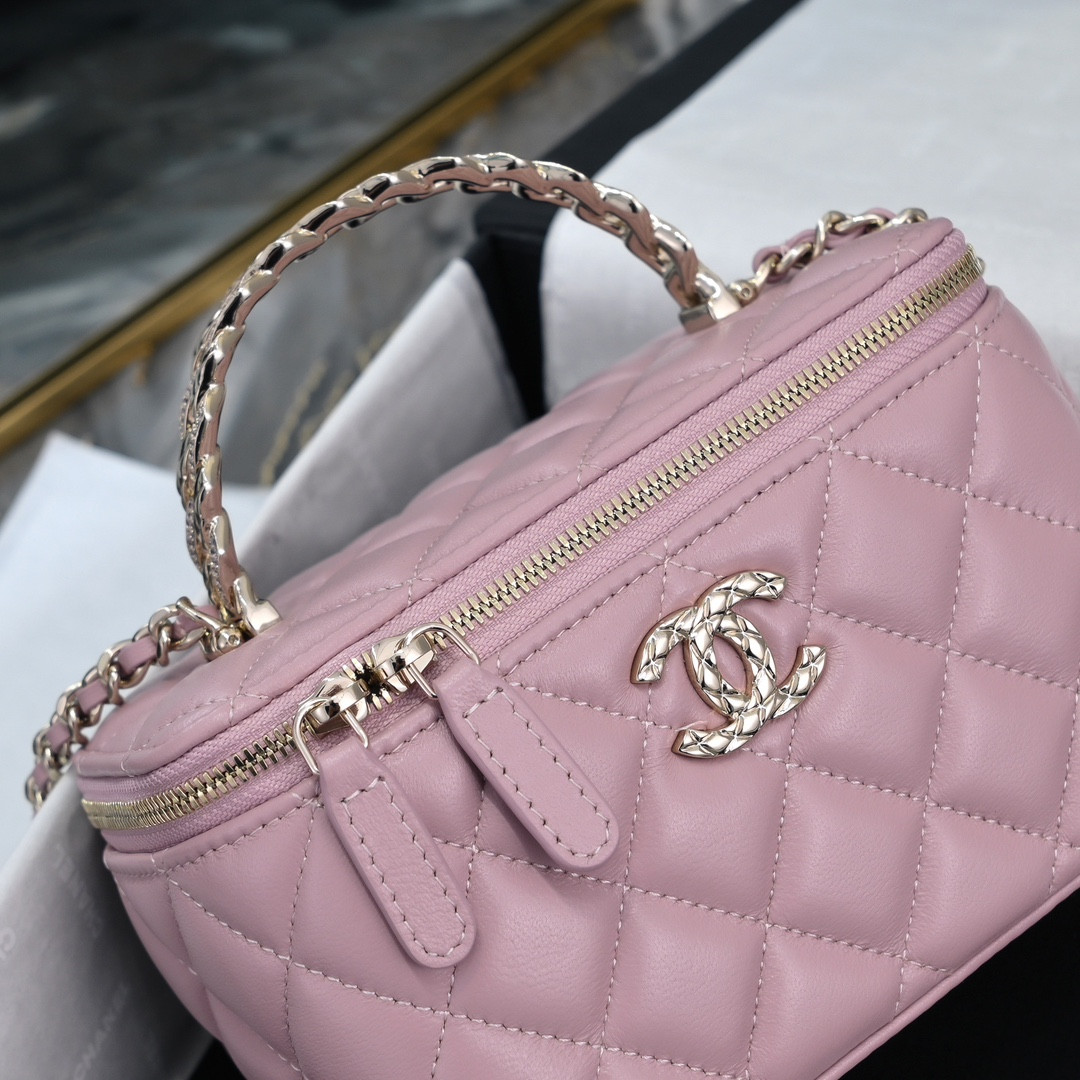 Ch*el clutch with chain 10x16x8cm