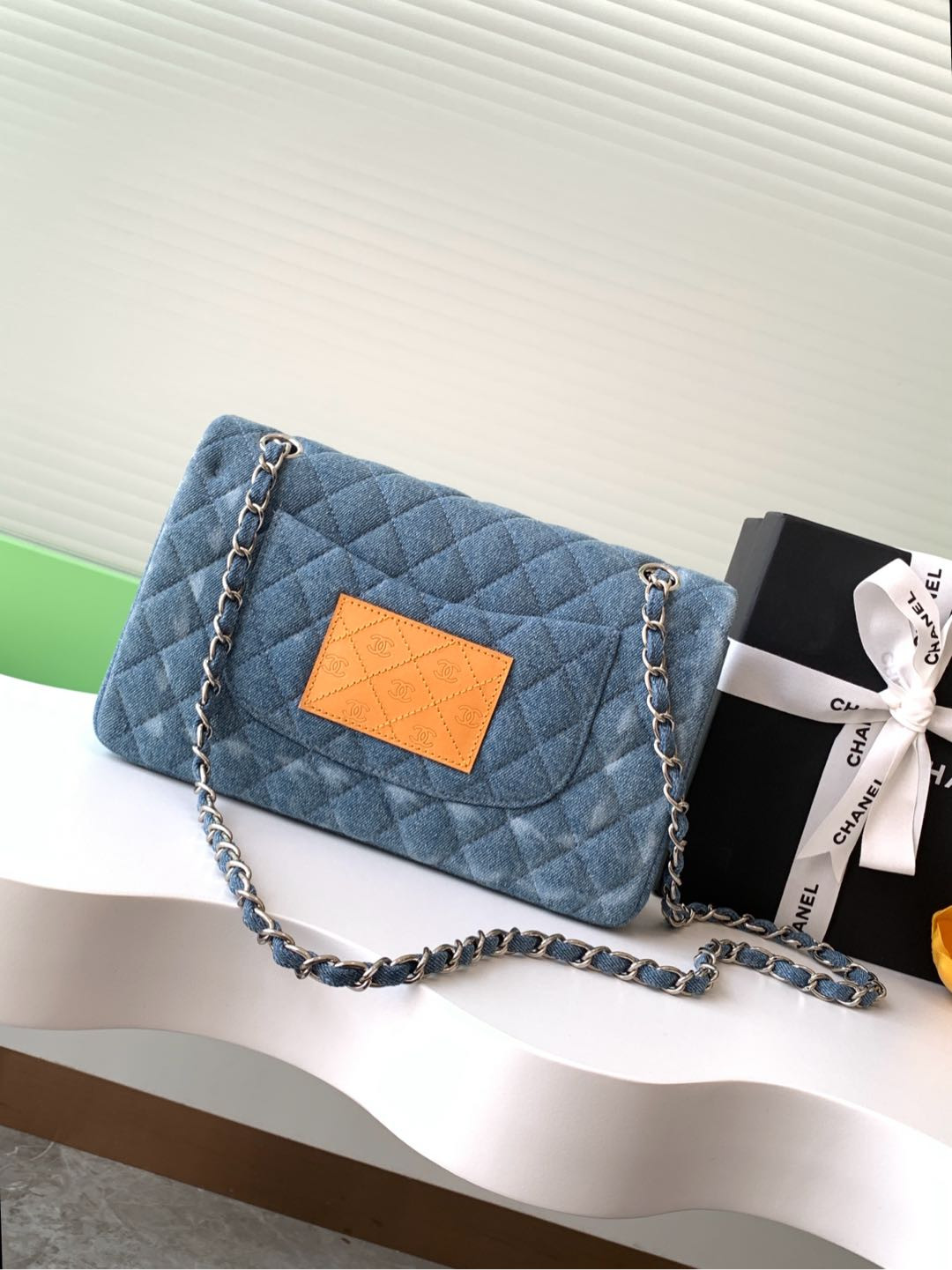Ch*el mini cf vintage 25cm