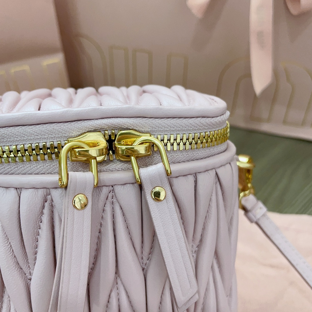 Miu Miu Matelassé nappa leather micro bag 10.5x9.5x7cm