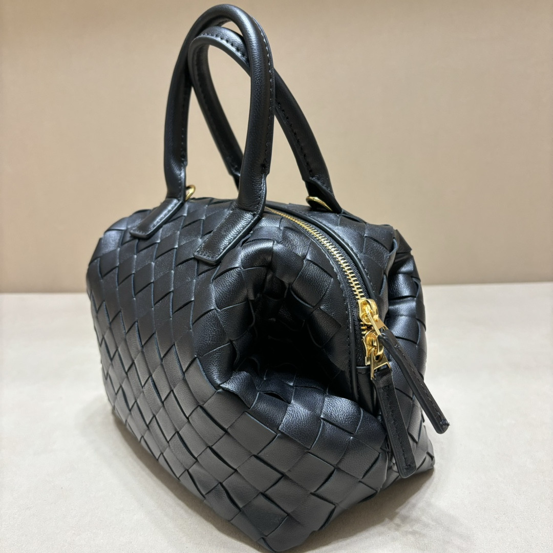 bo*te*ga Ve*ne*ta bauletto bag 20.5x15.5x10cm