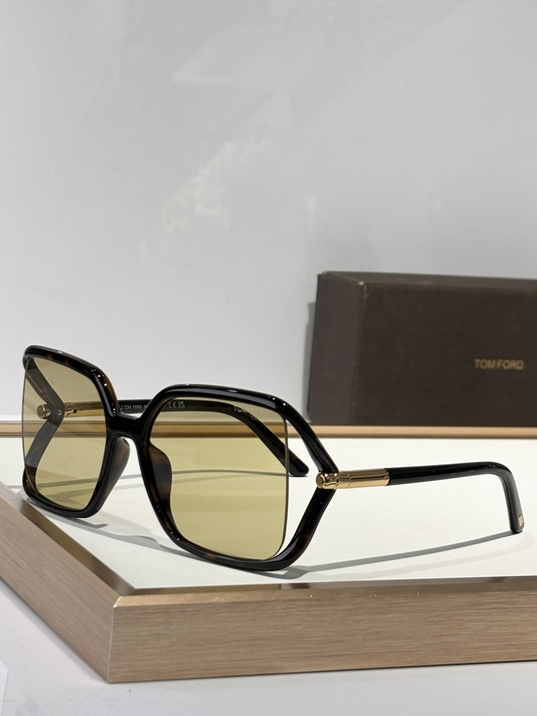 Tom Ford Glasses FT1089 SOLANGE 60-17-120
