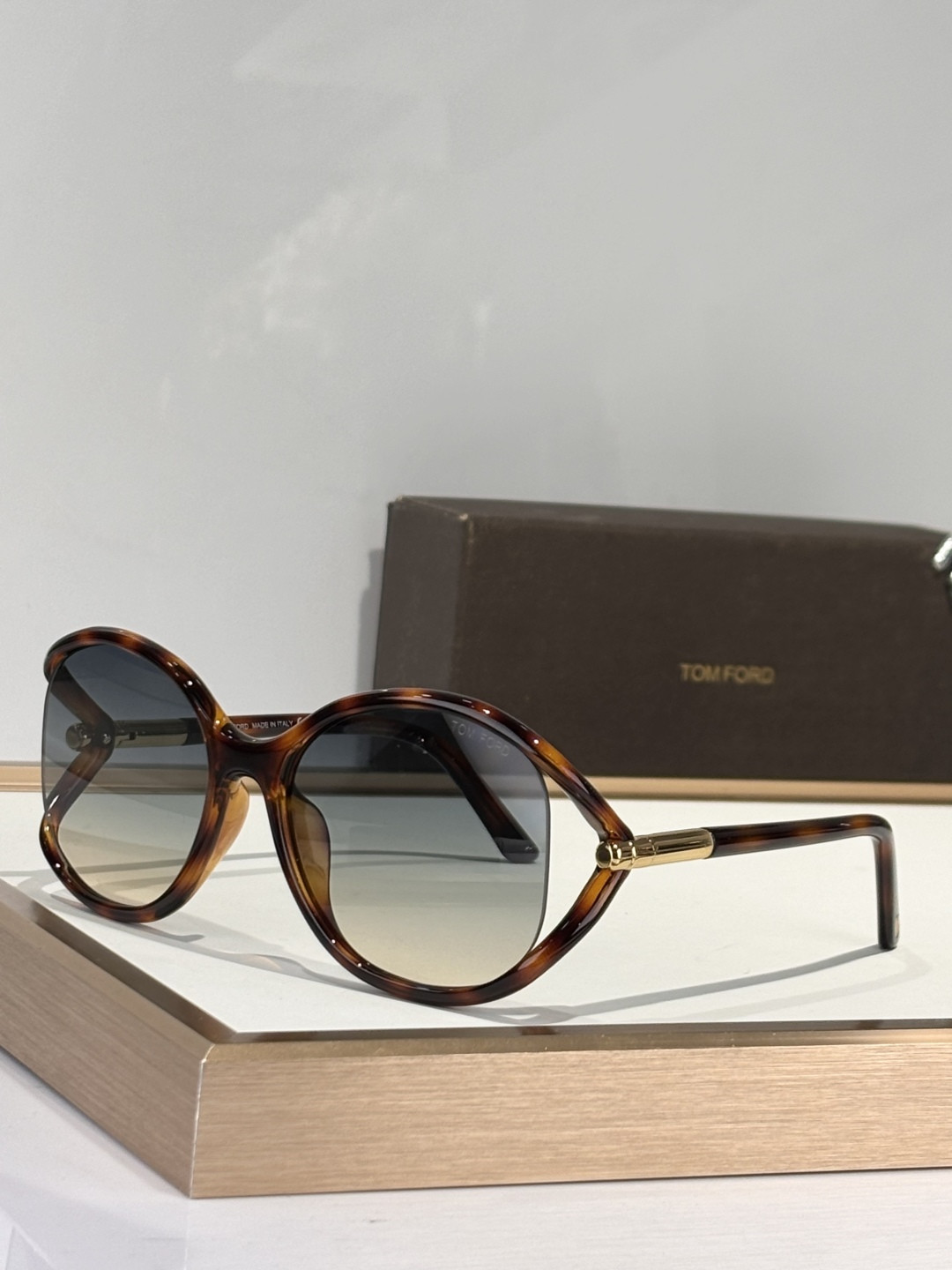 Tom Ford Glasses MELODY FT1090 59-18-120