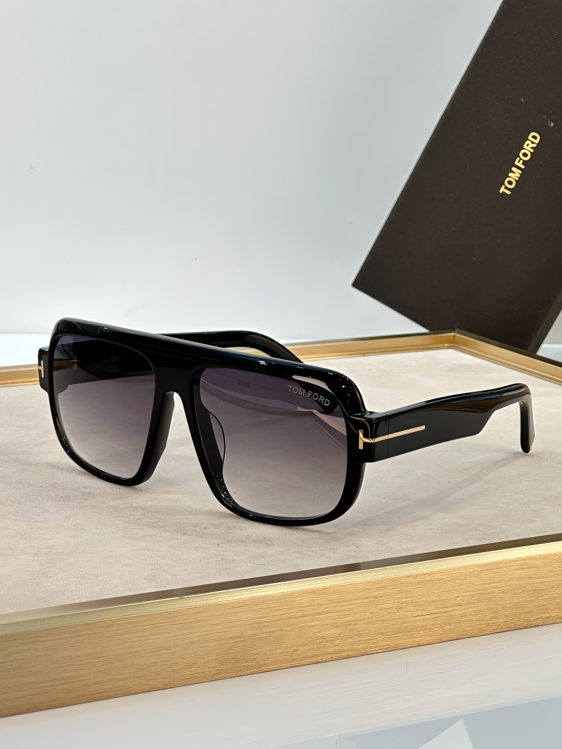 Tom Ford Glasses FT1101 58-15-140