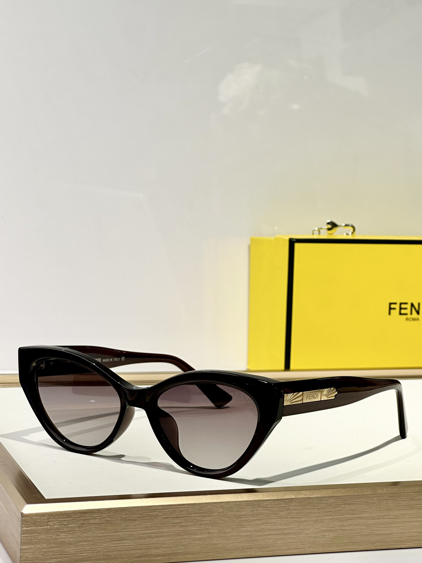 F**di glasses fe40164u 54-18-148