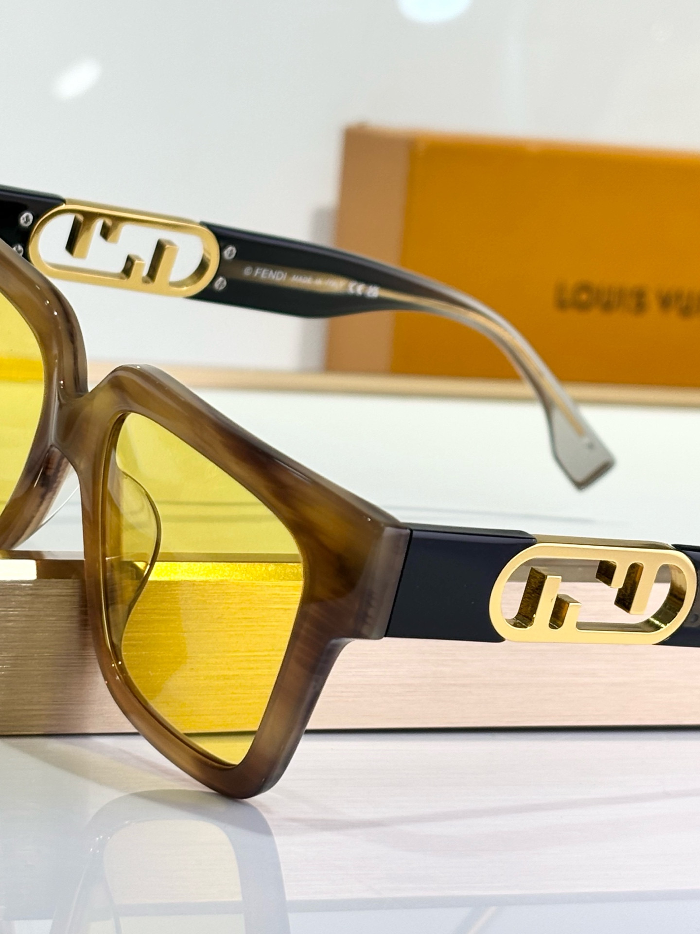 F**di glasses fe40180 51-19-145