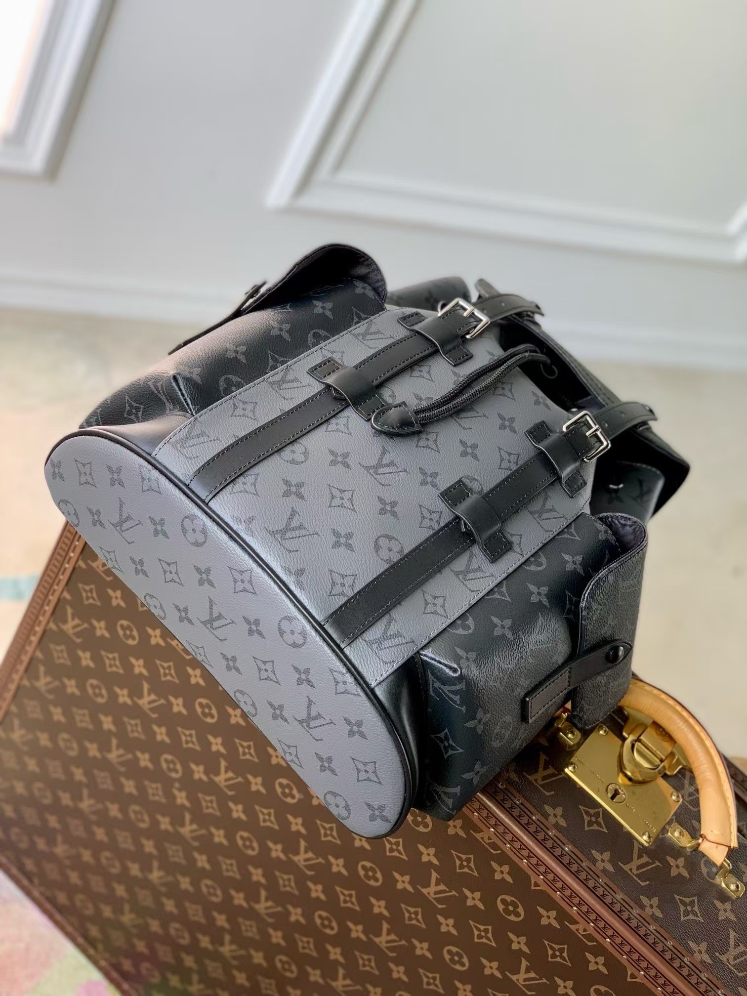 LV Christopher PM M46331 32 x 39 x 12 cm