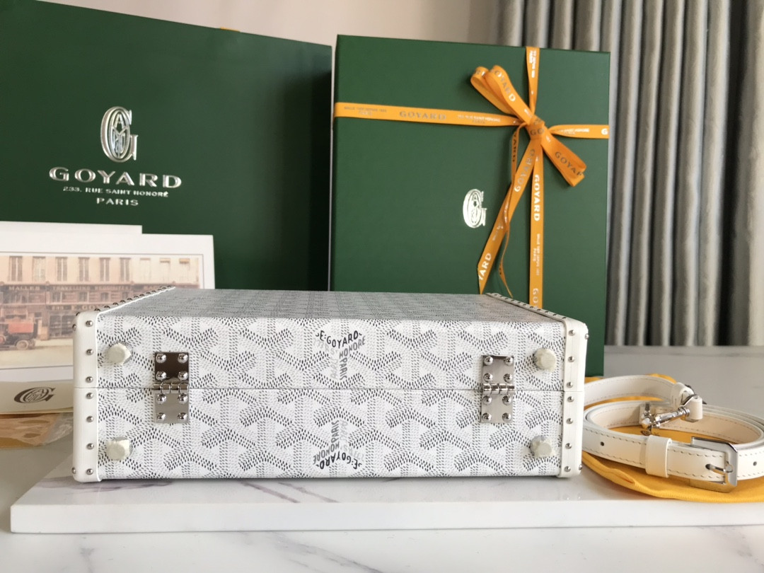 Go*ard grand hotel trunk bag 24.5x7.7x17cm