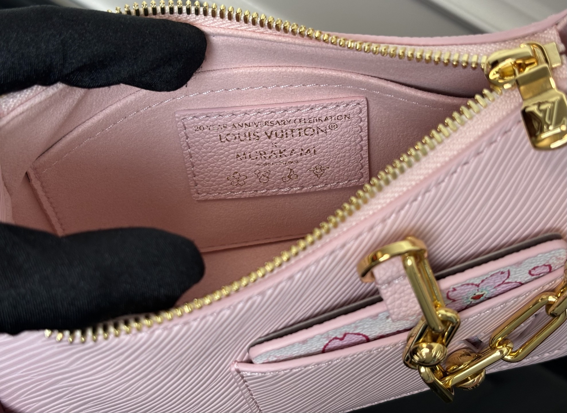 LV x TM Marellini M13101 19 x 13.5 x 6.5CM