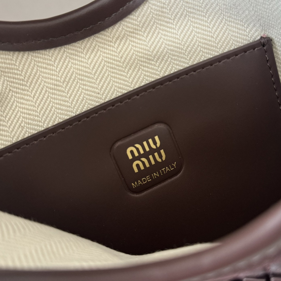 Miu Miu IVY leather handbag 24x20cm