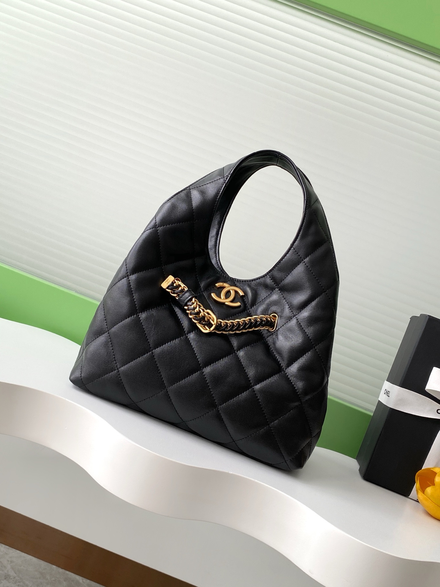 Ch*el 25p hobo bag 25x20x13cm