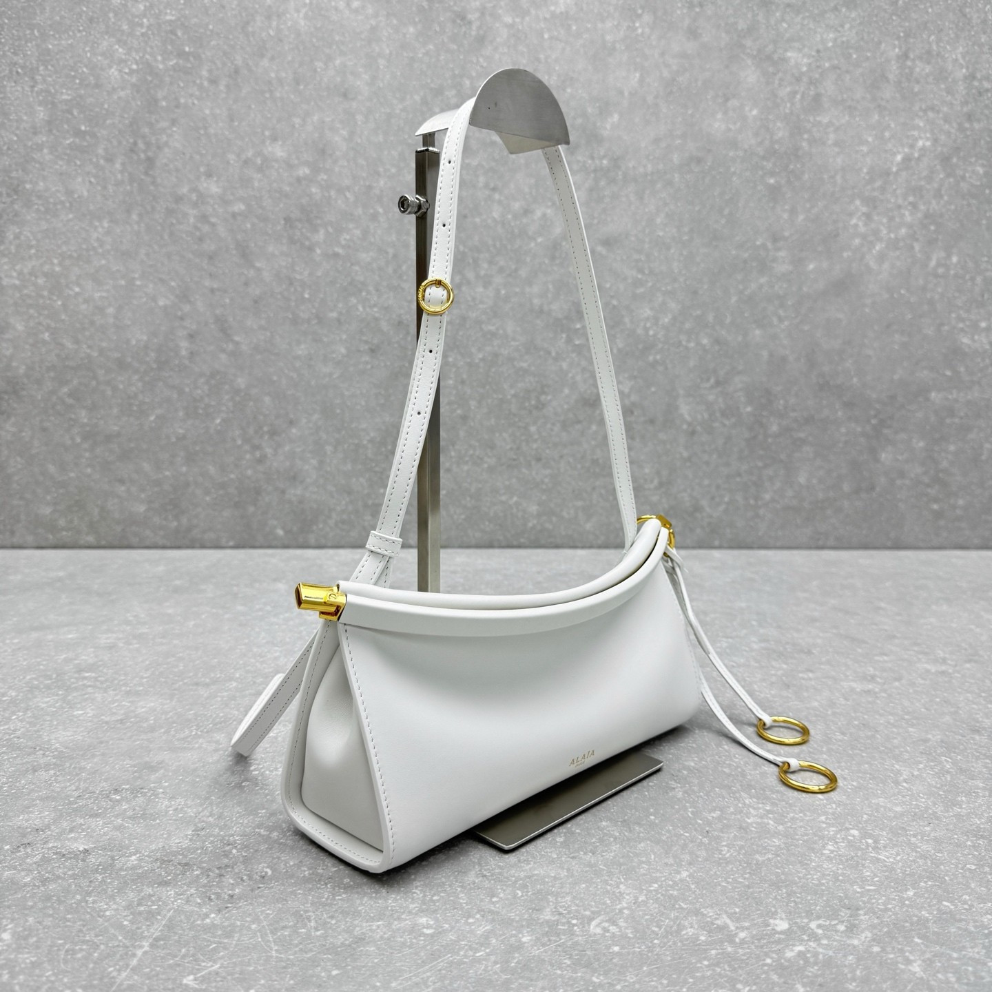 ALAÏA LE CLICK EAST WEST SMALL BAG 25x12.5x7cm